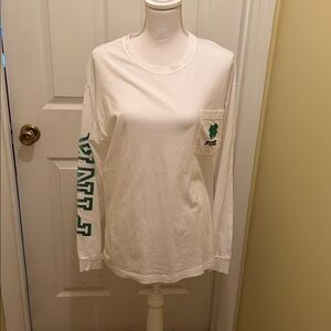 PINK Victoria’s Secret White Irish It Was Happy Hour Long Sleeve Crewneck Medium